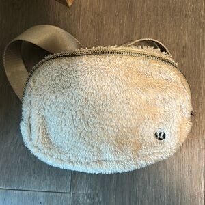 Lulu white bag